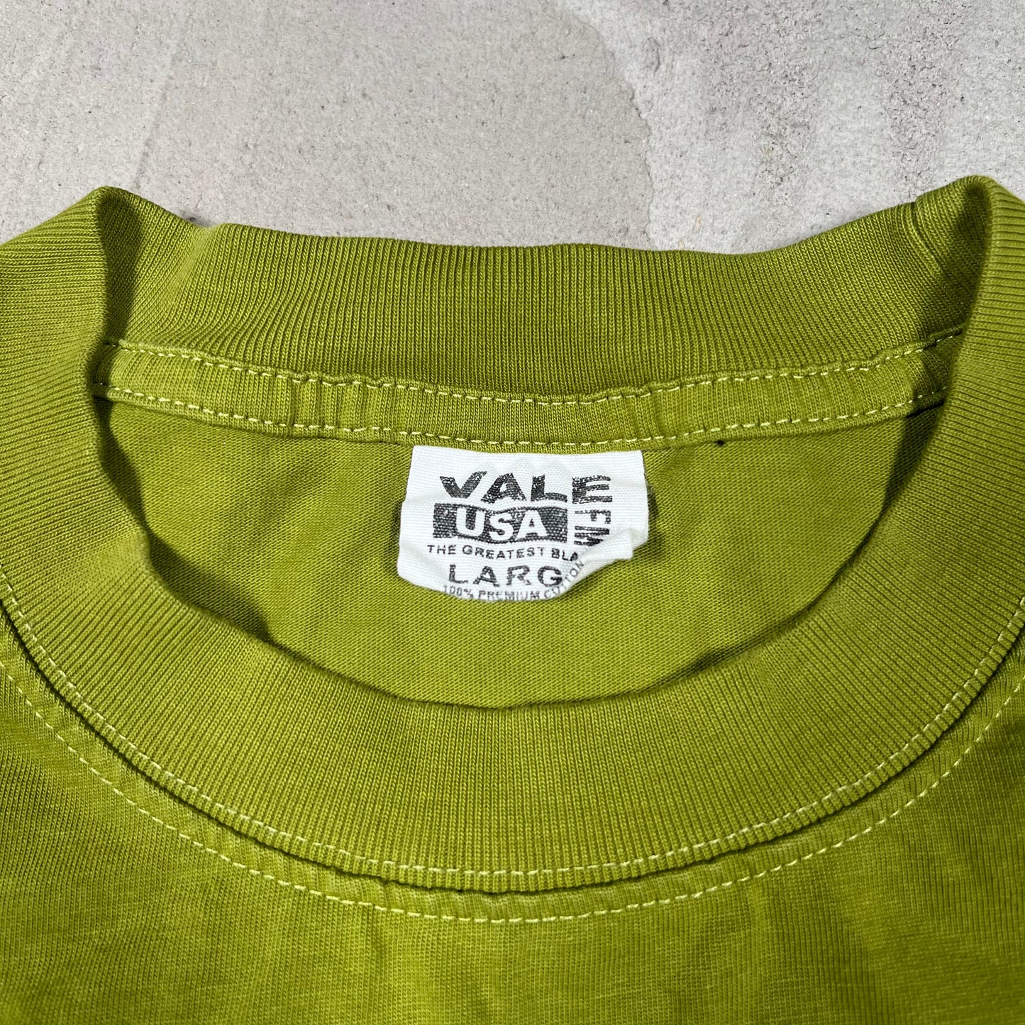 Vale Destroyer Rhinestone Green Tee Size Large USED x18193