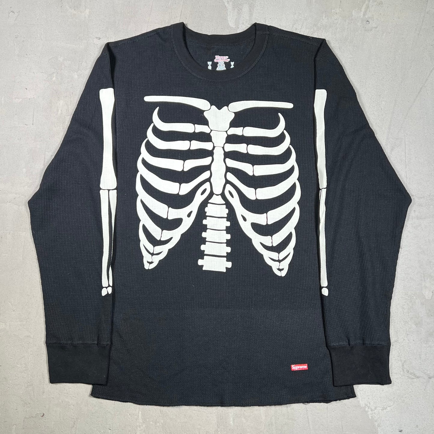 Supreme Hanes Bones Black Thermal Longsleeve Size Large USED x18195