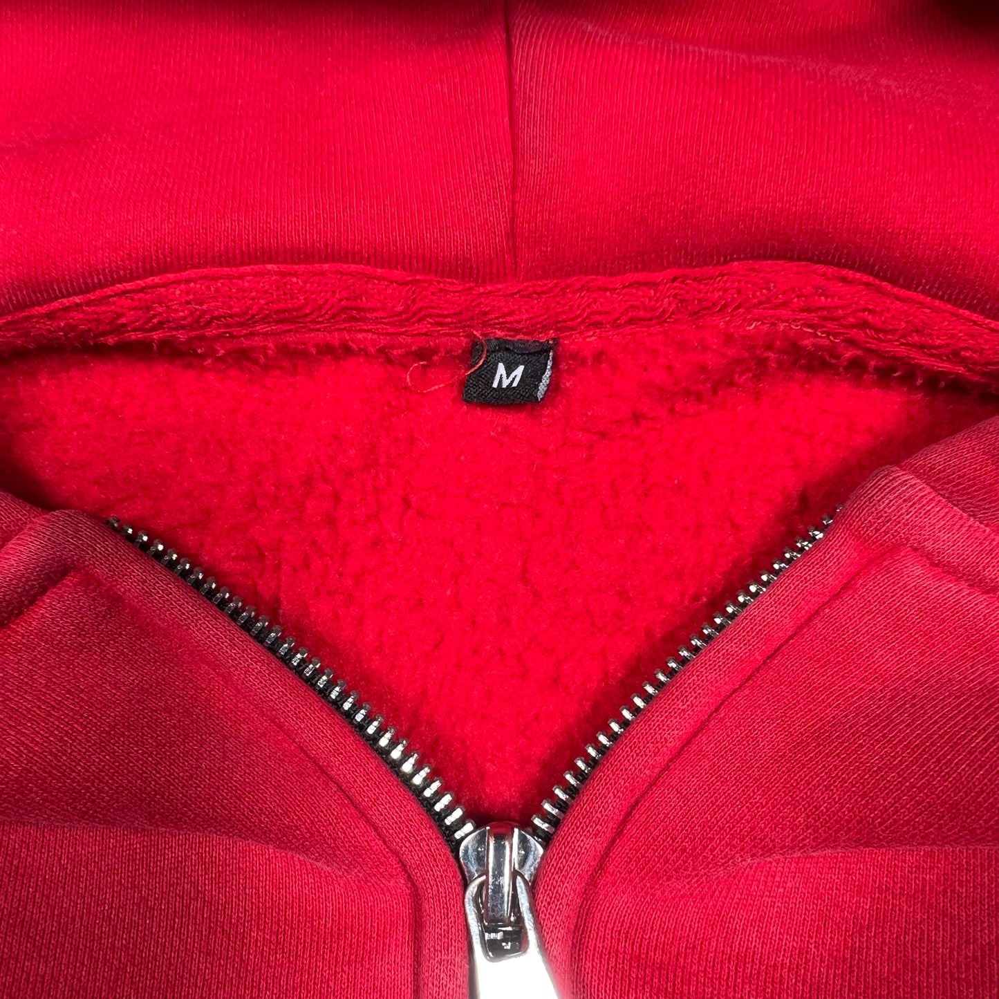 HMDD GV Gallery Raspberry Hills Lychee Red Zip Up Hoodie Size Medium USED x18197