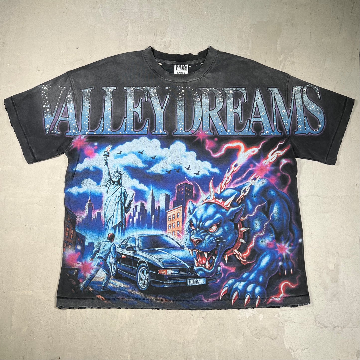 Vale Monster Big Rhinestone Washed Black Tee Size Large USED x18192