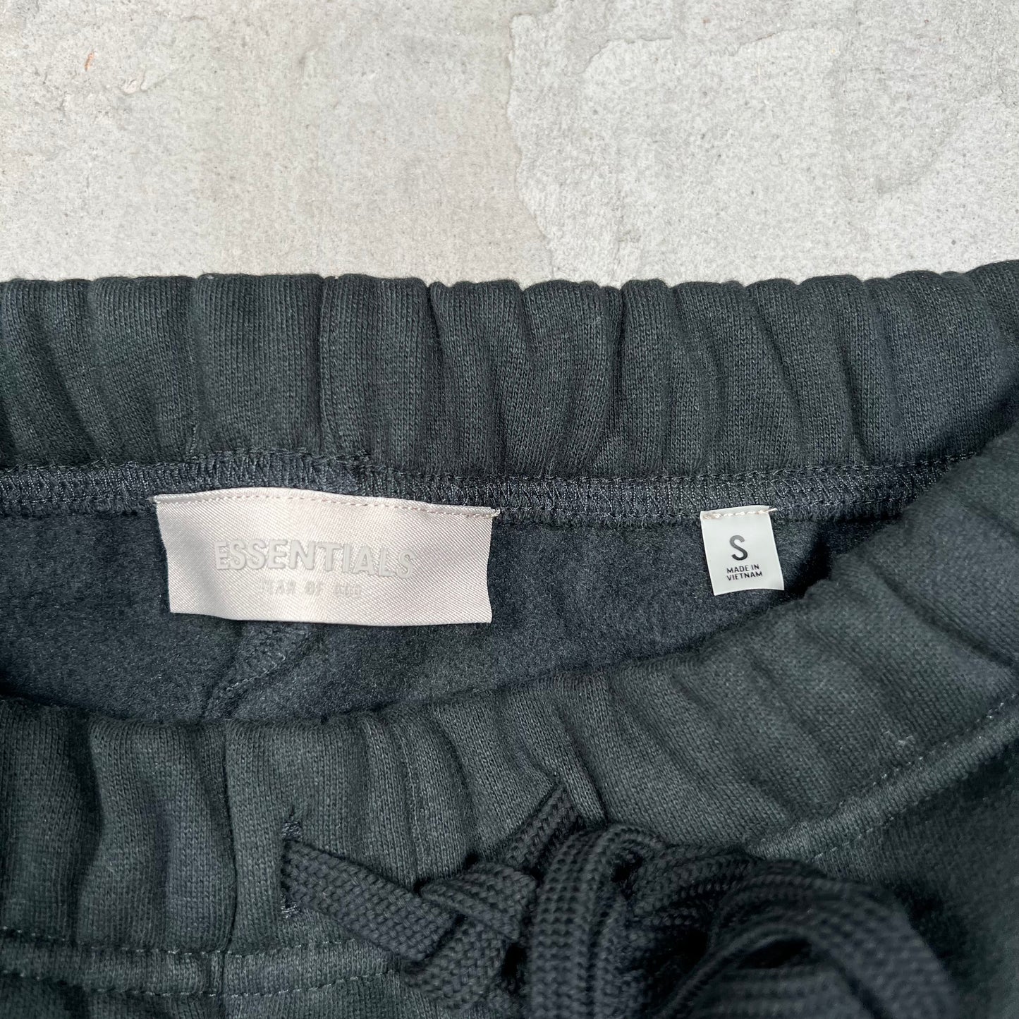 Essentials Fear of God FOG Classic Black Sweat Shorts Size Small NEW x18189