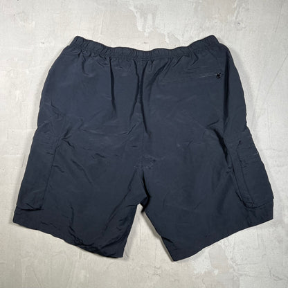 Supreme Cargo Black Water Shorts Size Large USED x18226