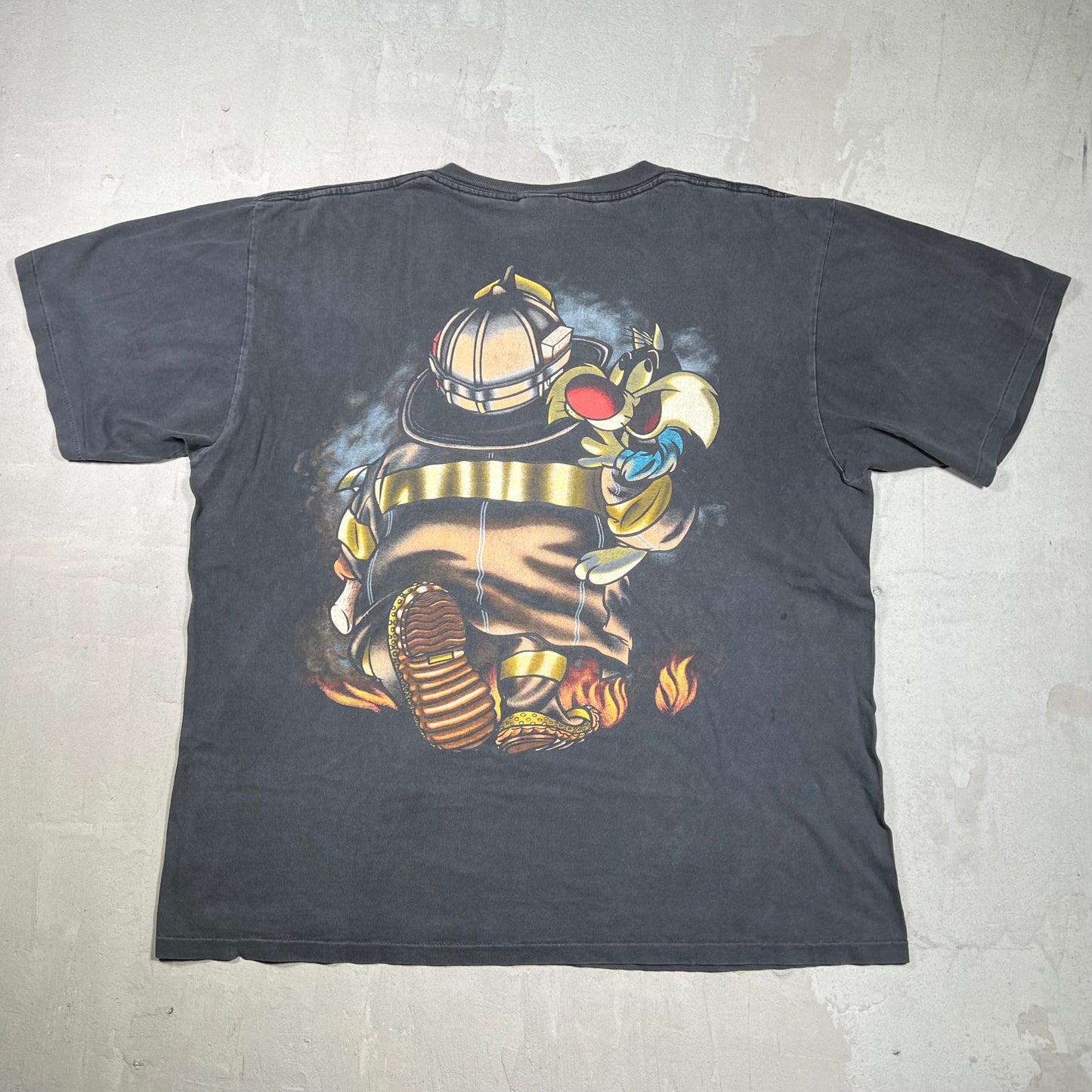 1996 Taz Fire Fighter Black Tee Size XL USED v19927
