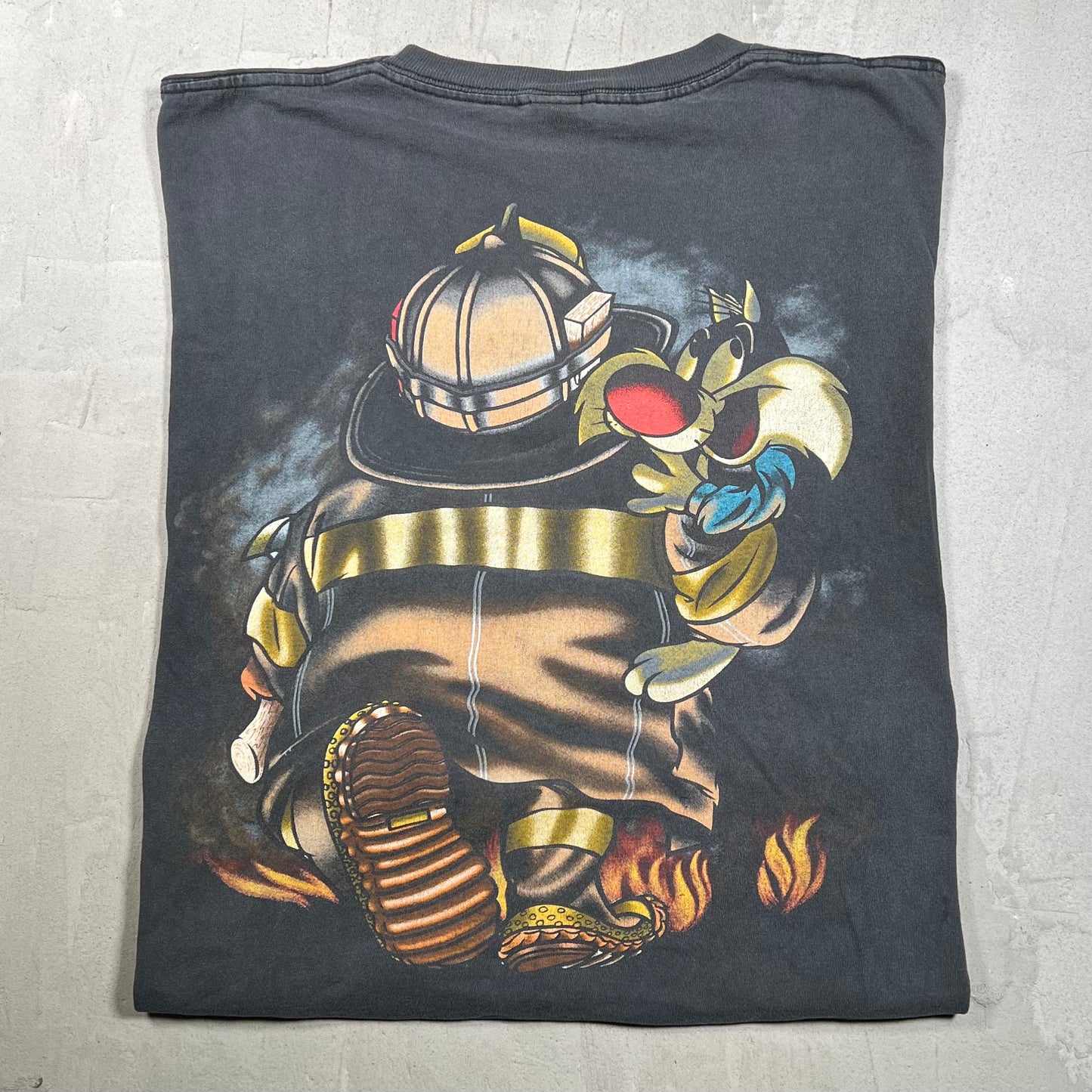 1996 Taz Fire Fighter Black Tee Size XL USED v19927