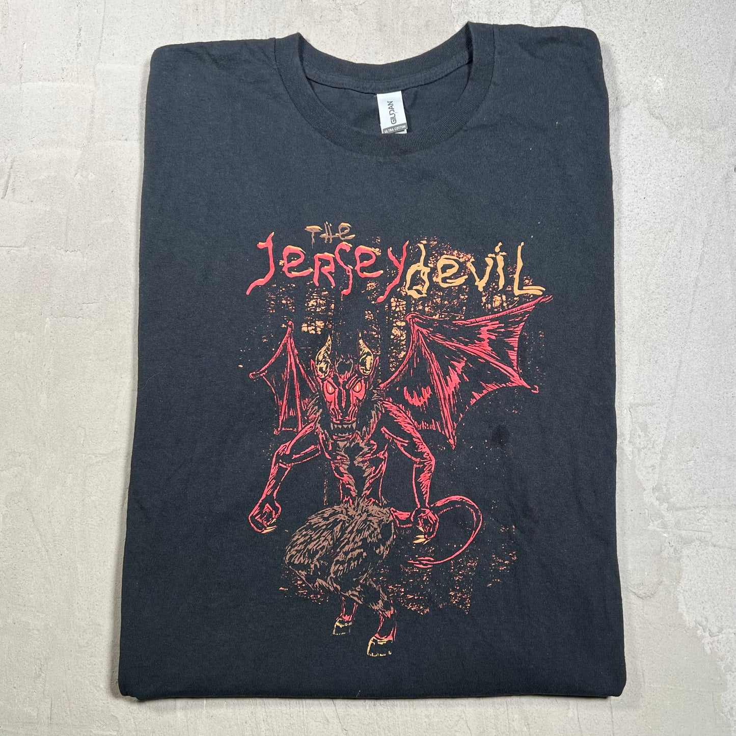 The Jersey Devil Black Tee Size Large USED v19944