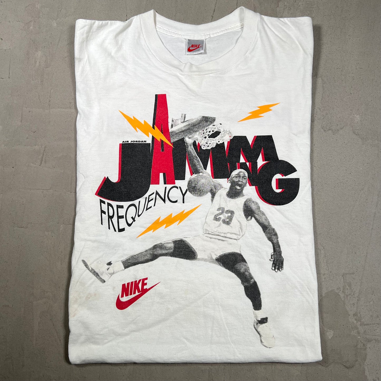 1990s Nike Air Jordan "Jamming Frequency" White Tee Size XL USED v19961