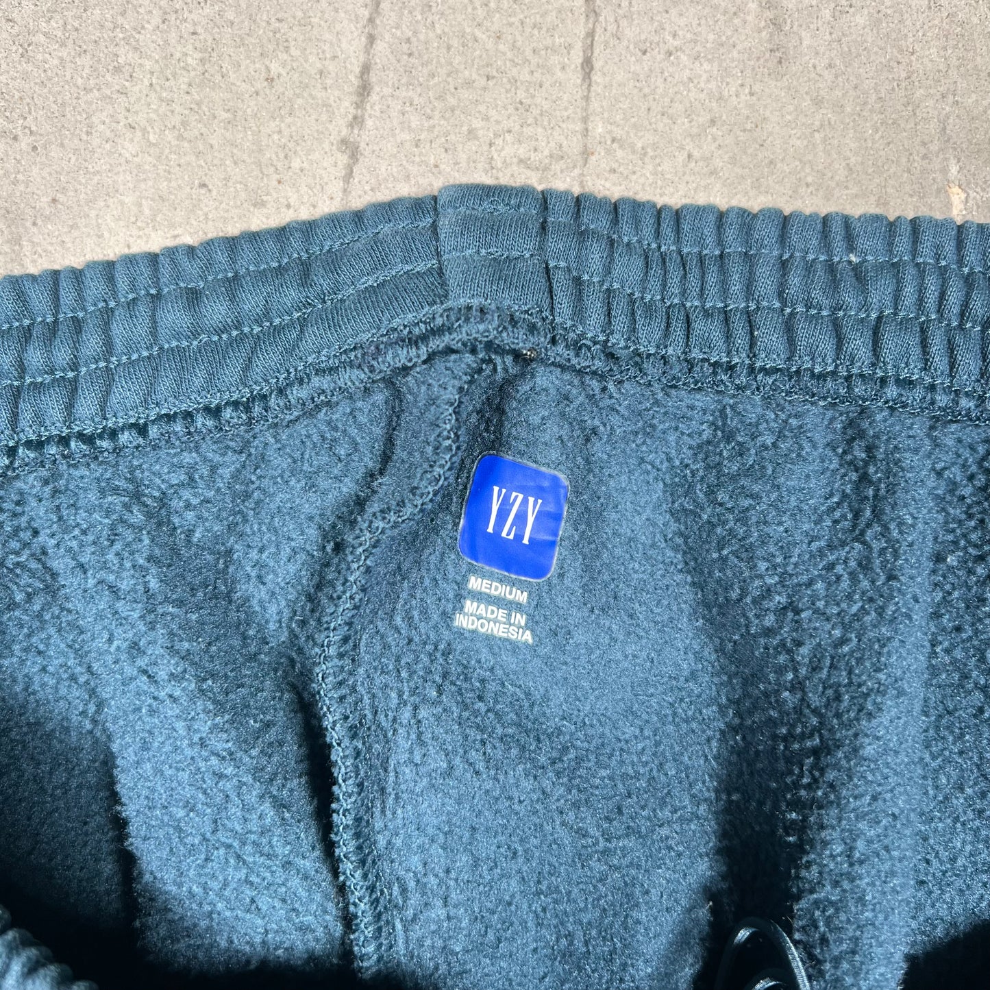 Yeezy Gap Basic Navy Blue Sweatpants Size Medium USED x18059