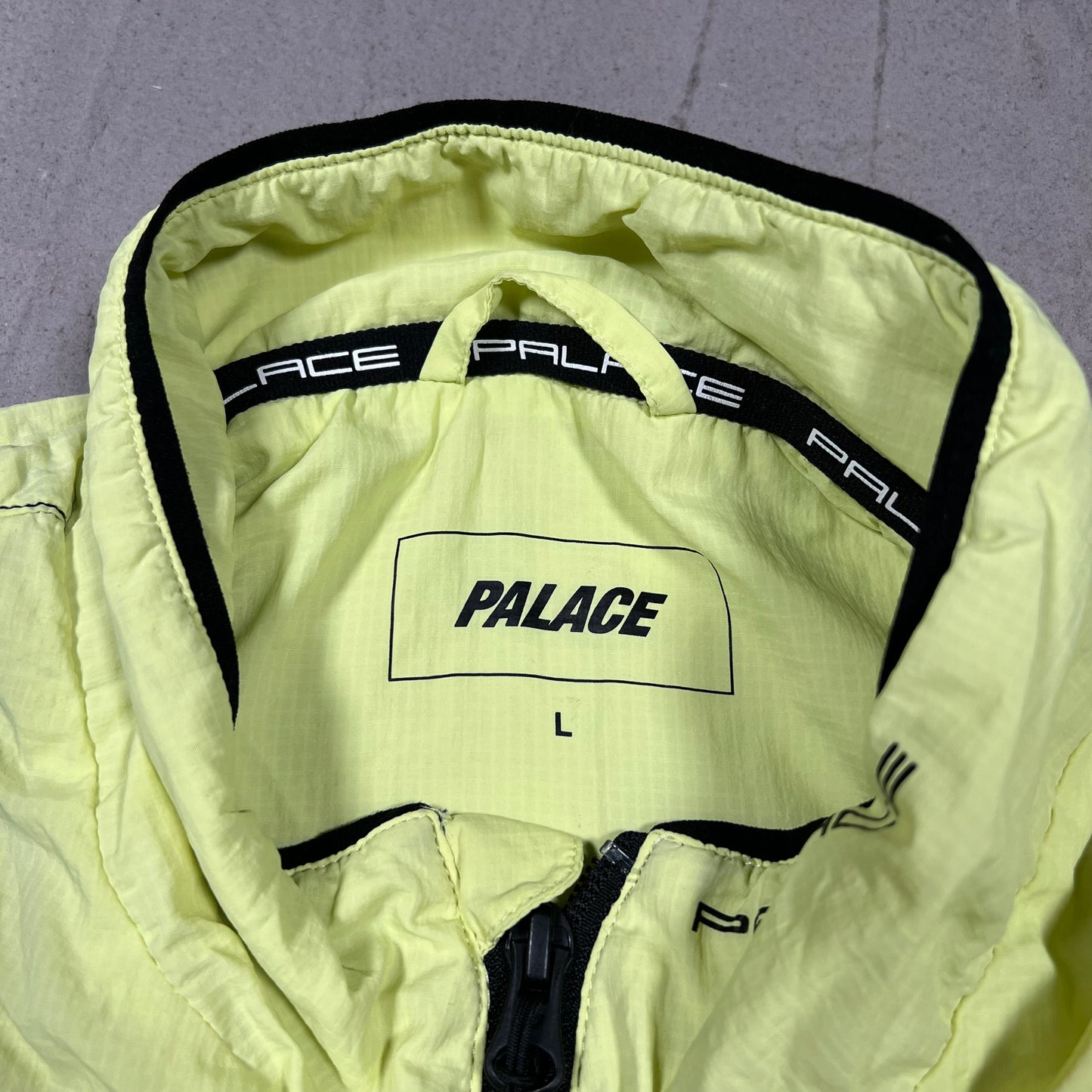 Palace Wave Runner Lightweight Black/Blue Shell Jacket Size Large USED x18307