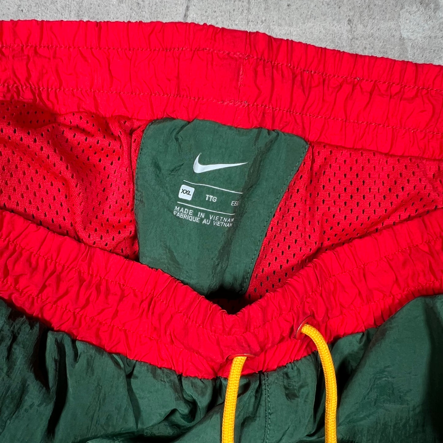 Nike Green/Red Track Zip Up Light Sweatpants Size XXL USED v19981