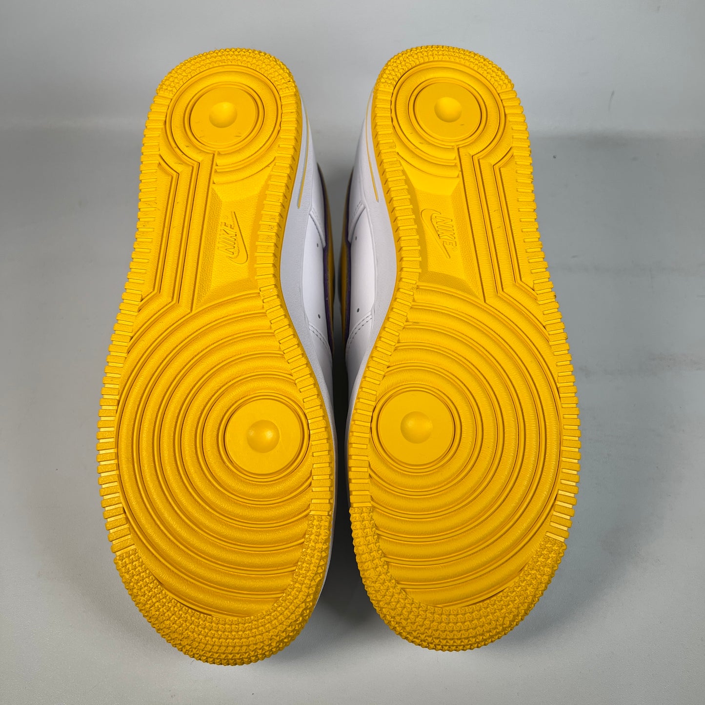 Nike Air Force 1 Low Kobe Bryant Lakers Home (2024) Size 10.5 NEW s22618