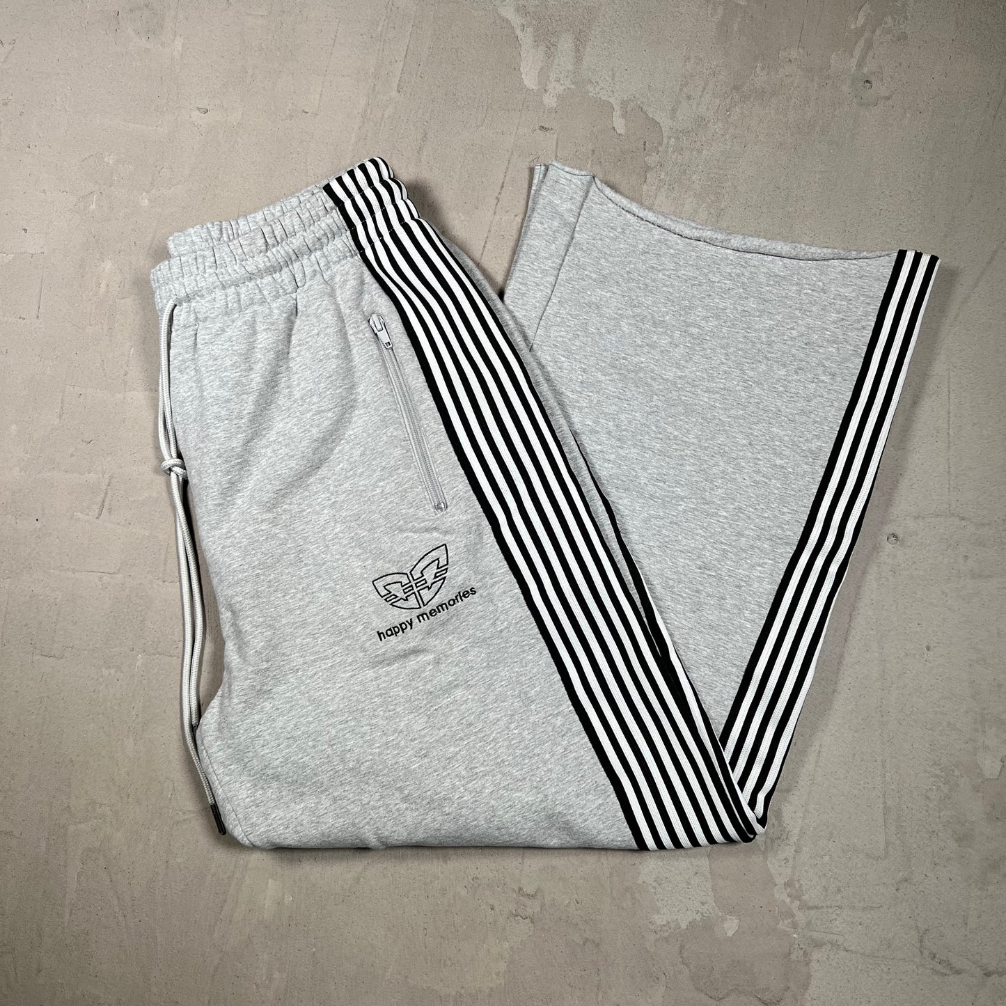 HMDD Grey Striped Sweatpants Size Large USED x18314
