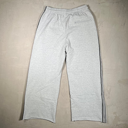 HMDD Grey Striped Sweatpants Size Large USED x18314