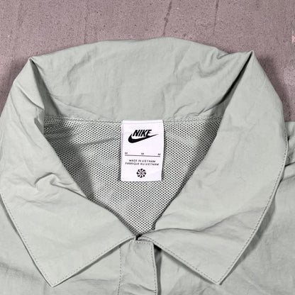 Nike Sage Green Coach's Jacket Size Medium USED v19985