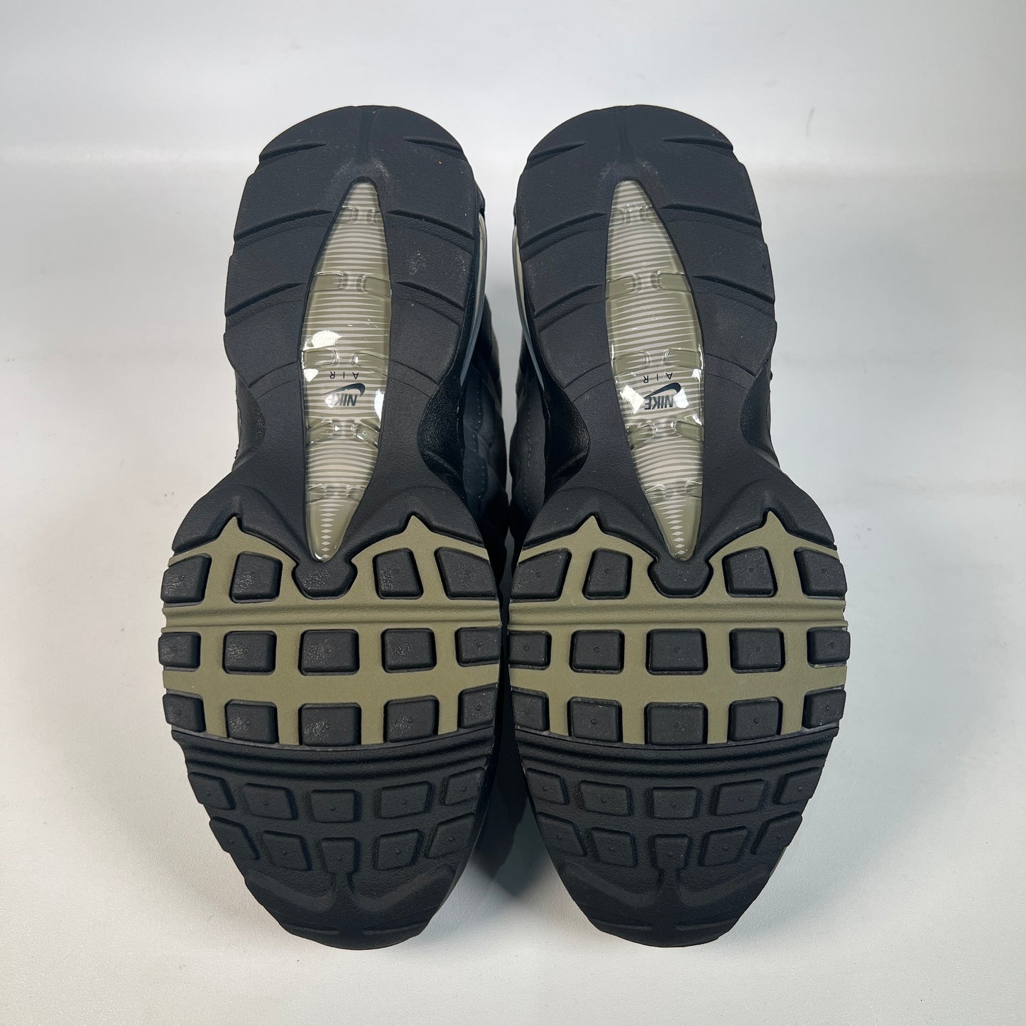 Nike Air Max 95 Big Bubble Medium Olive (2025) Size 8M NEW s22651