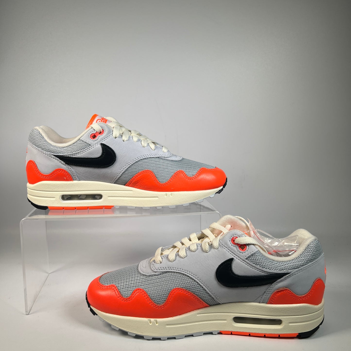Nike Air Max 1 Patta Waves Hyper Crimson Pure Platinum (2026) Size 8.5 NEW s22645