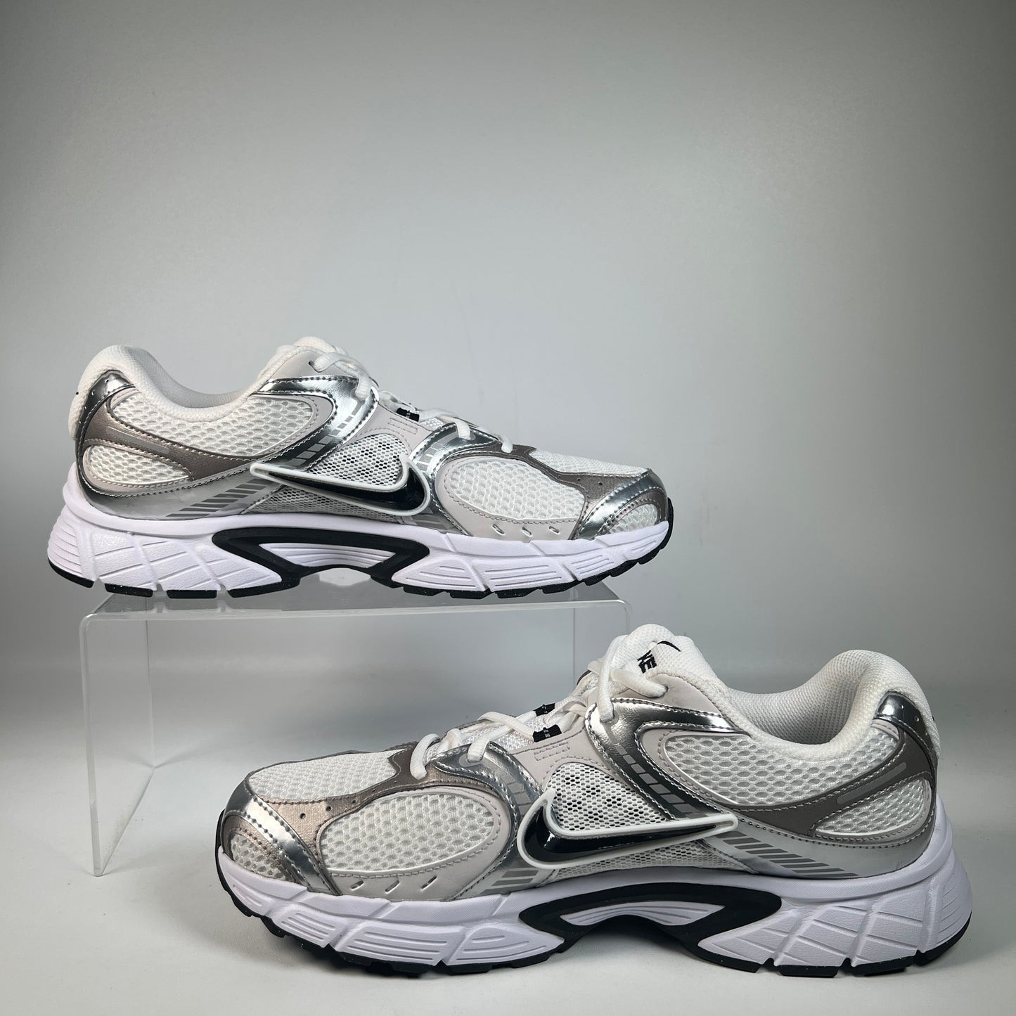 Nike V5 RNR White Vast Grey (2025) Size 10.5 USED s22610