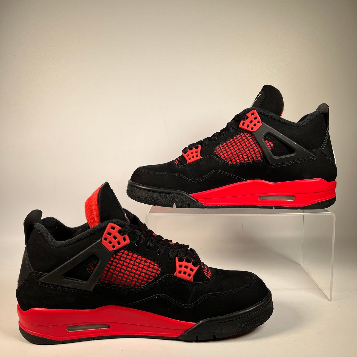 Jordan 4 Red Thunder (2021) Size 11 USED s22598