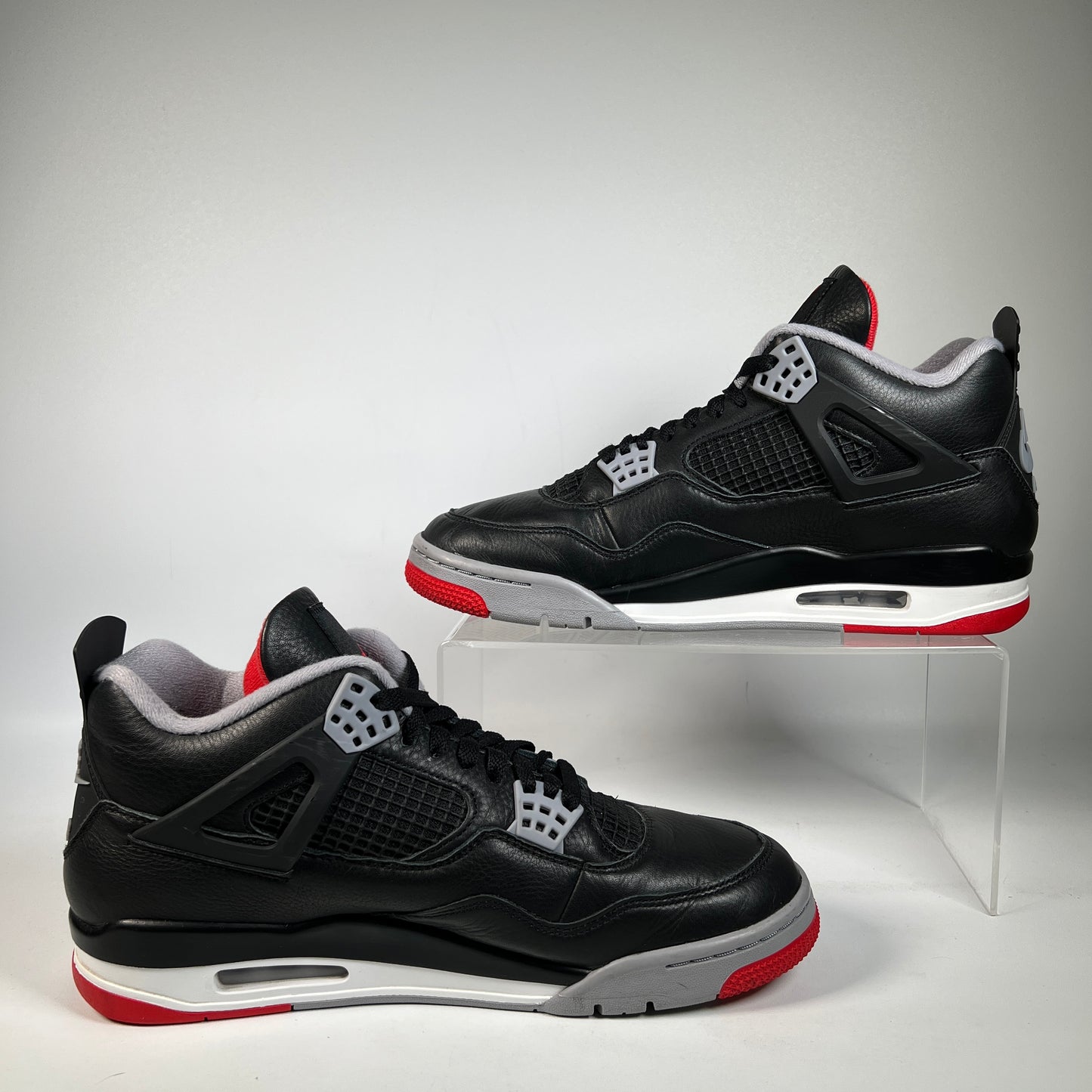 Jordan 4 Bred Reimagined (2024) Size 10.5 USED s22612