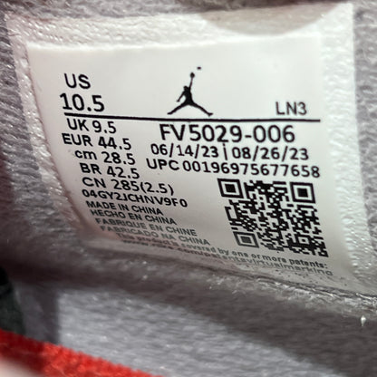 Jordan 4 Bred Reimagined (2024) Size 10.5 USED s22612