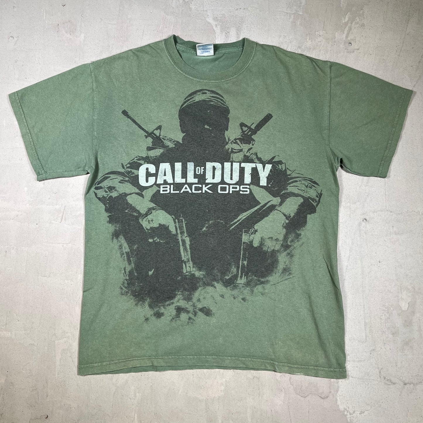 2010 Call of Duty Black Ops Promo Green Tee Size Medium USED v20030
