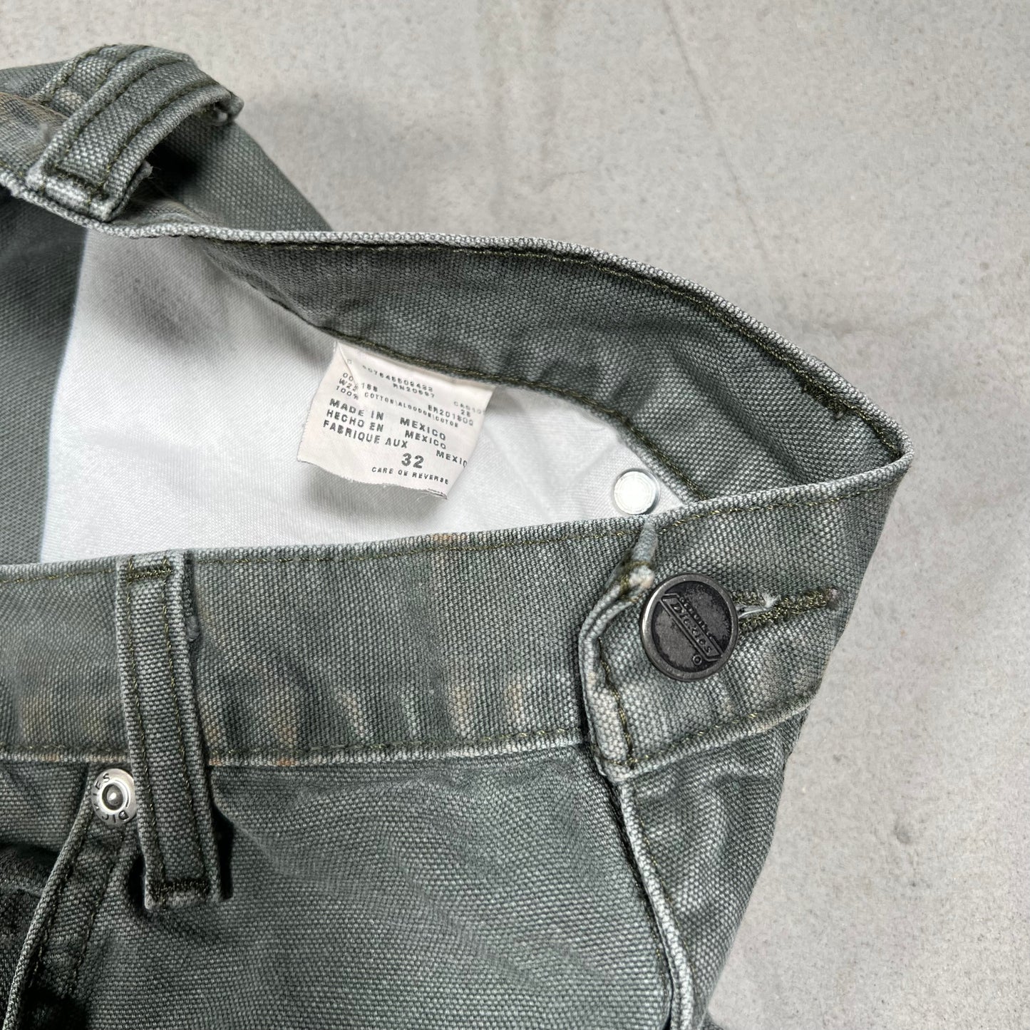 Y2K Dickies Cargo Green Shorts Size 32 USED v20029