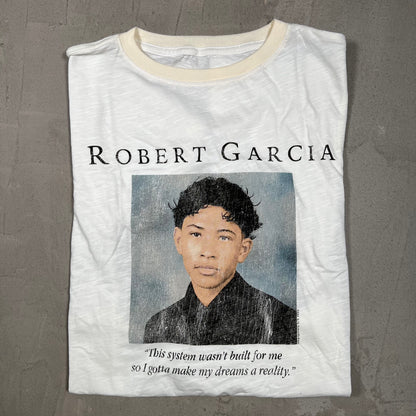 GV Gallery Raspberry Hills Robert Garcia White Tee Size Small USED x18324