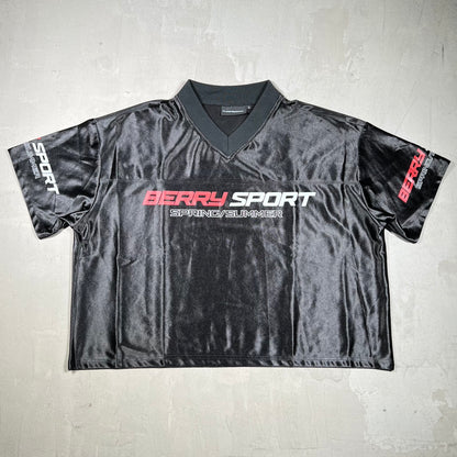 GV Gallery Raspberry Hills Berry Sport Black Jersey Size Small USED x18326