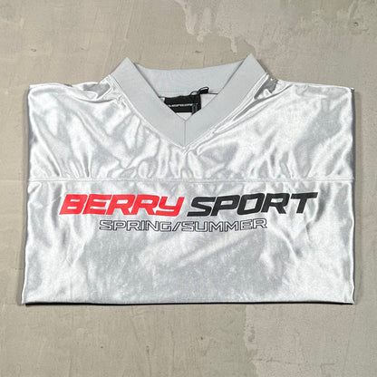 GV Gallery Raspberry Hills Berry Sport Silver Jersey Size Small NEW x18327