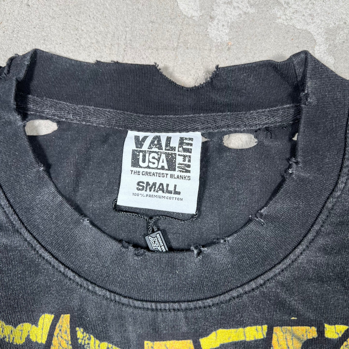 Vale Dreams Vs World Washed Black Tee Size Small NEW x18276