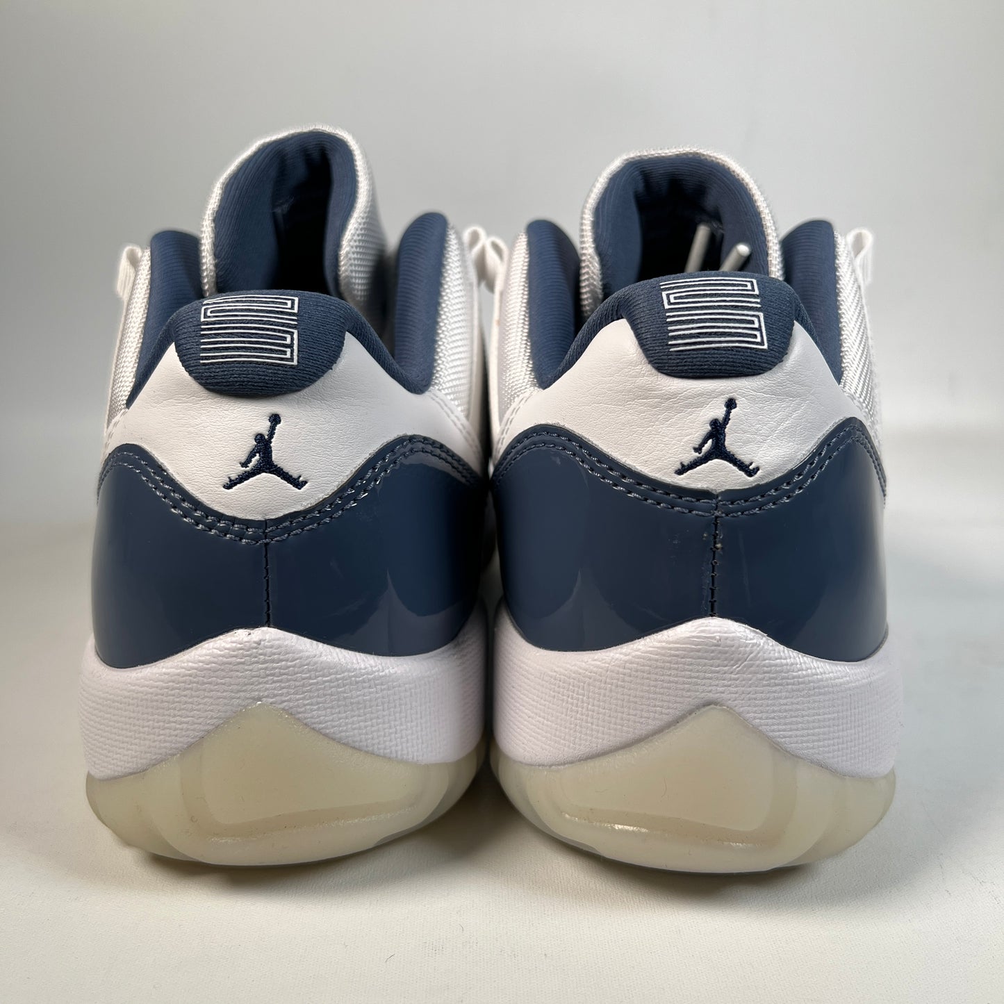 Jordan 11 Low Diffused Blue (2024) Size 10 NEW s22666