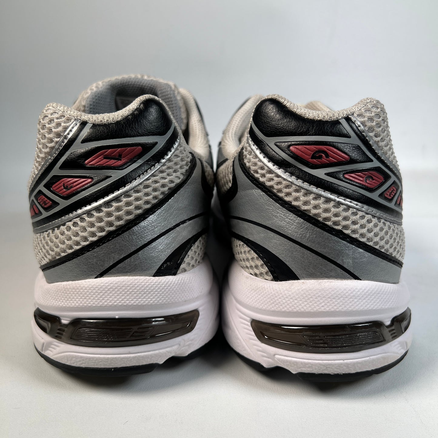Asics Gel-113 Smoke Grey Pure Silver Red (2022) Size 10.5 USED s22604