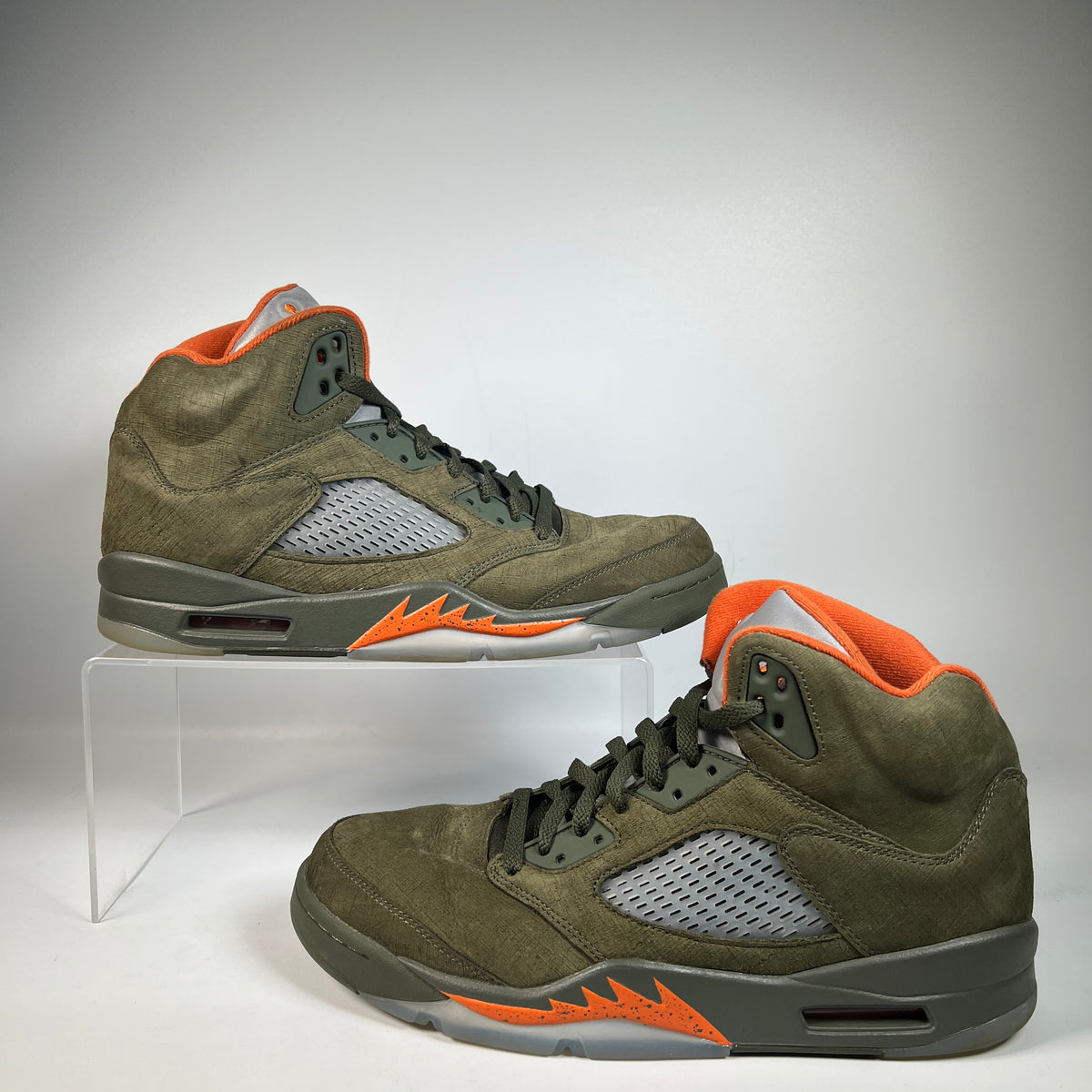 Jordan 5 Olive (2024) Size 10.5 USED s22671