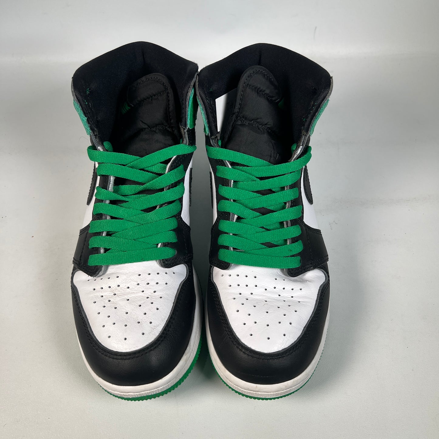 Jordan 1 High Lucky Green (2023) Size 6.5y USED s22592