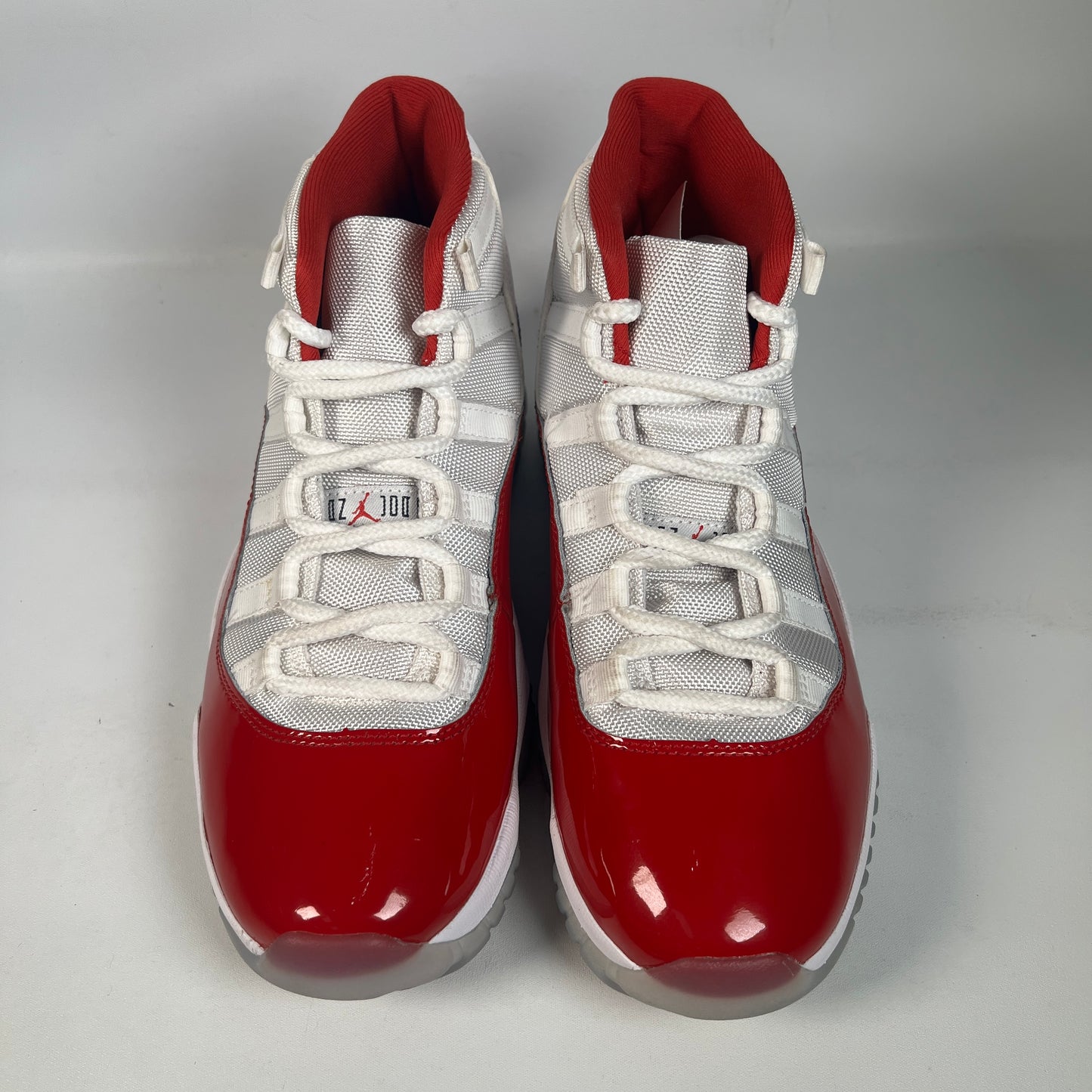 Jordan 11 High Cherry (2022) Size 8.5 USED s22669