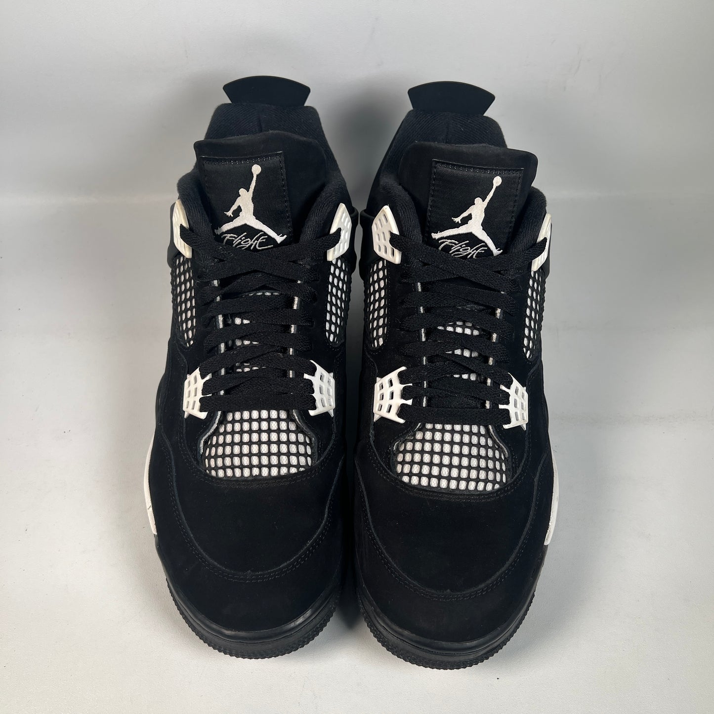 Jordan 4 White Thunder (2024) Size 11.5 USED s22615