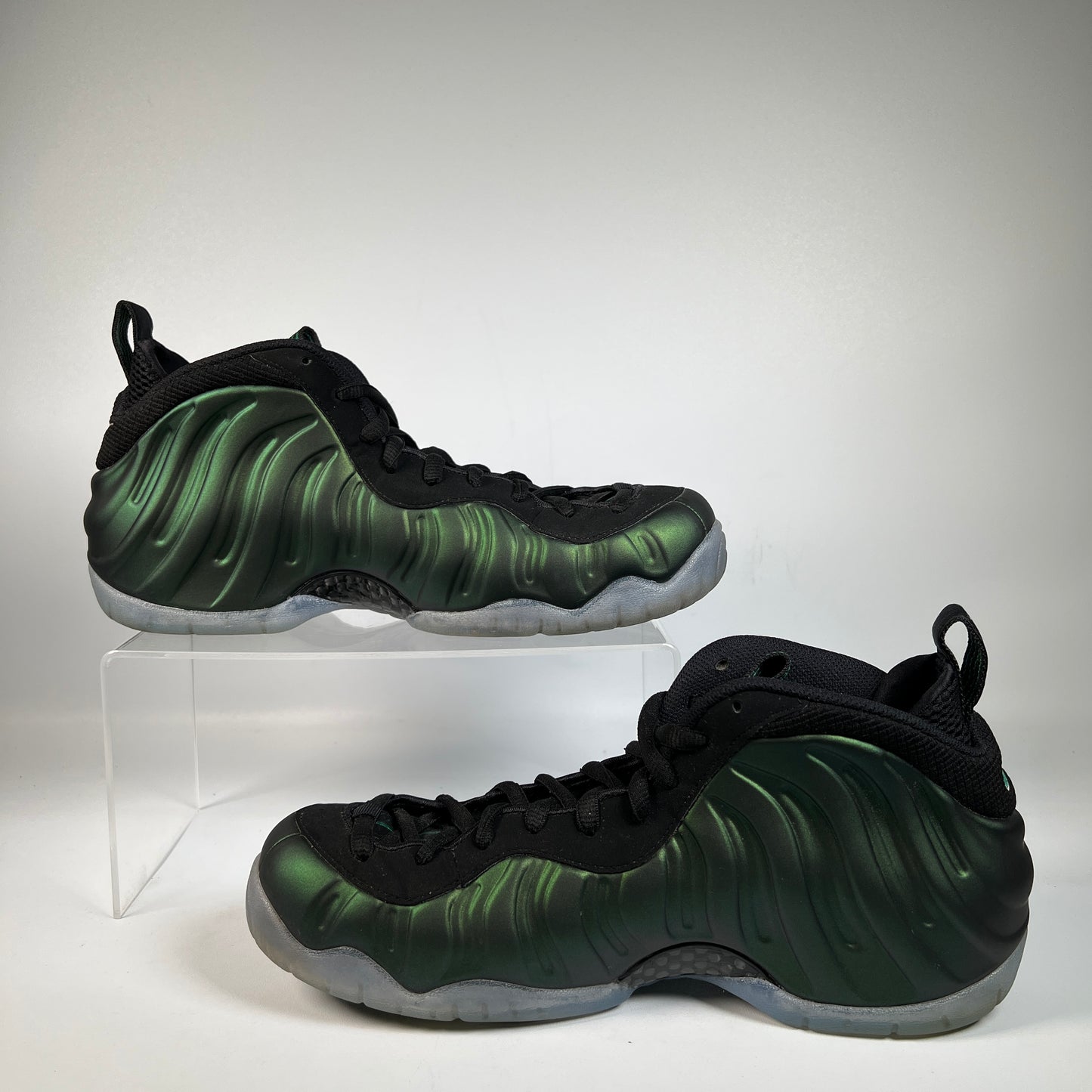 Nike Air Foamposite Pro Pine Green (2025) Size 10.5 USED s22675