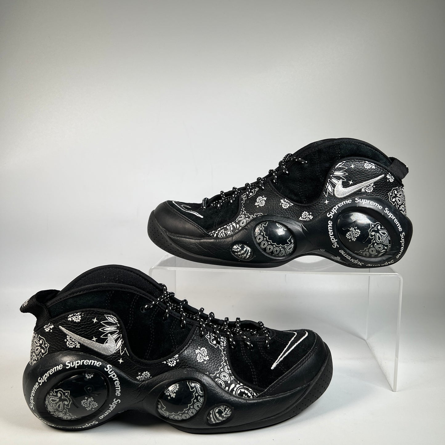Nike Air Zoom Flight 95 Supreme Black (2022) Size 9 USED s22684