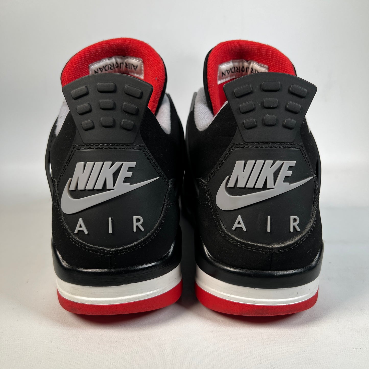 Jordan 4 Bred (2019) Size 11 USED s22653