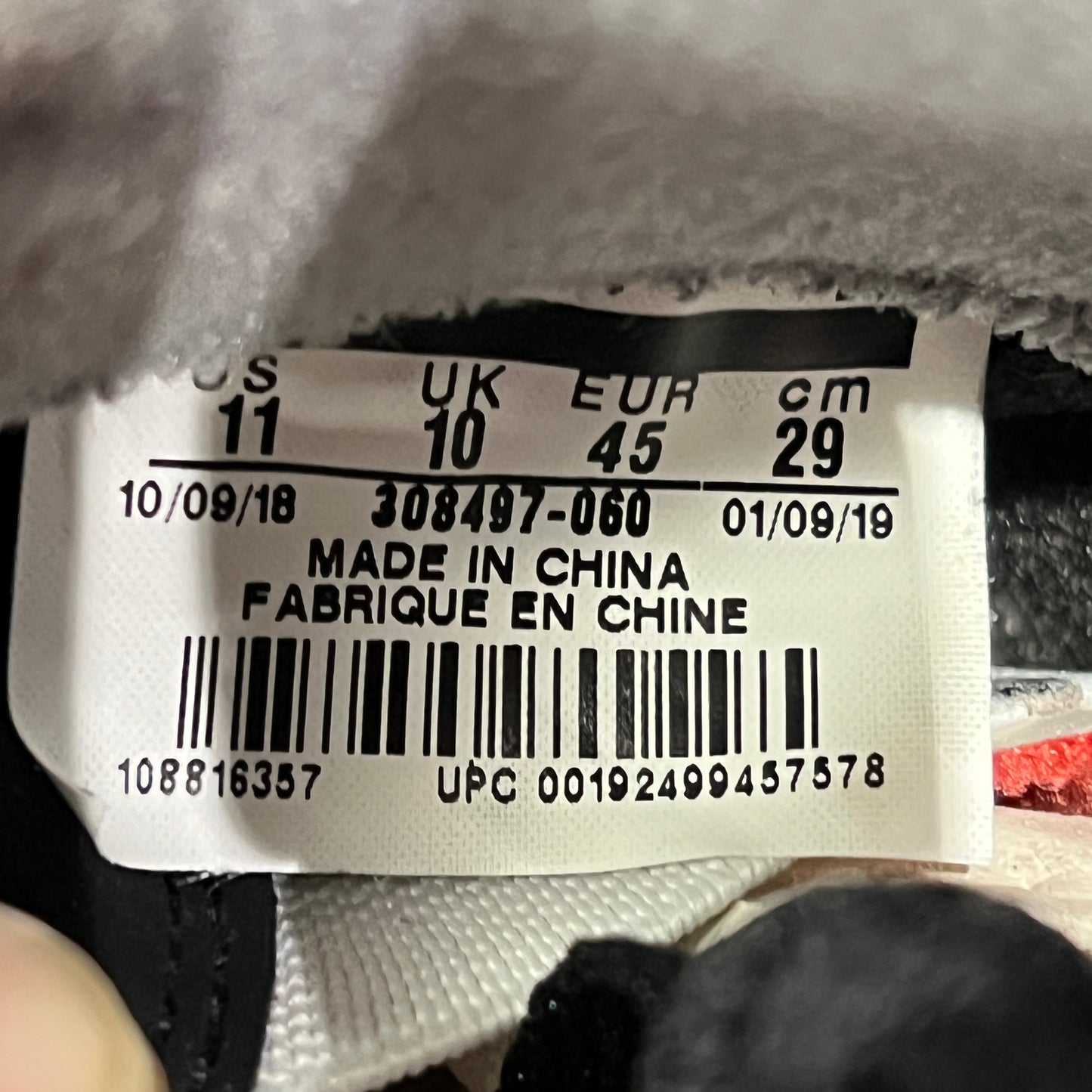 Jordan 4 Bred (2019) Size 11 USED s22653