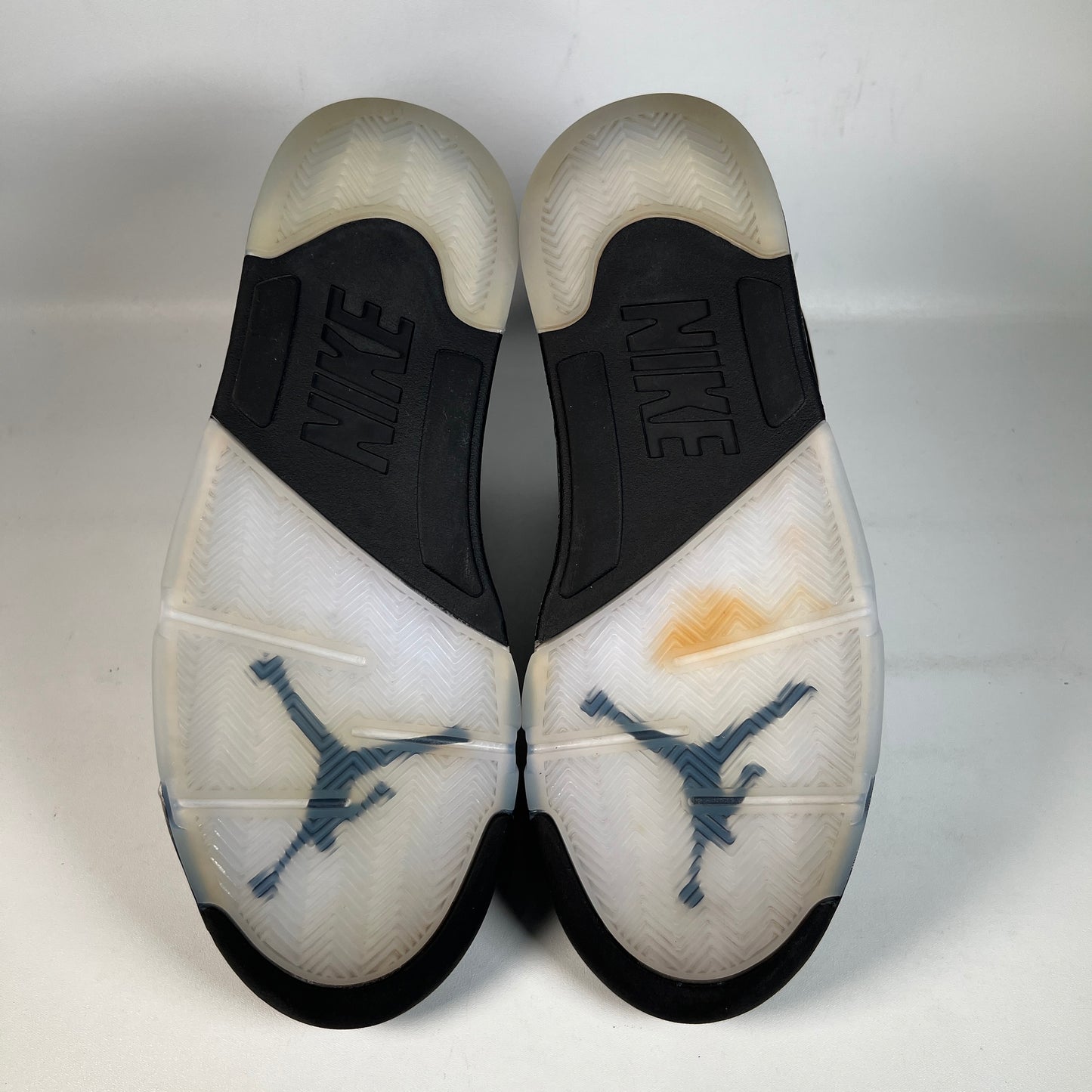 Jordan 5 Black Metallic Reimagined (2025) Size 11.5 USED s22698