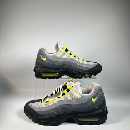 Nike Air Max 95 Neon (2020) Size 9 USED s22738