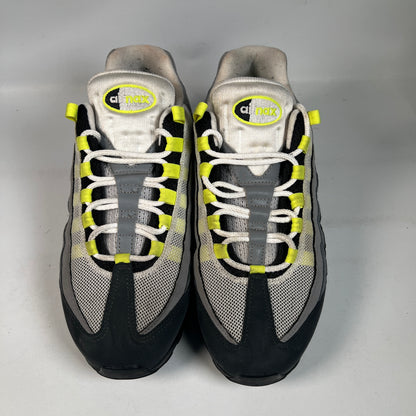 Nike Air Max 95 Neon (2020) Size 9 USED s22738