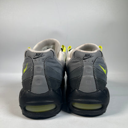 Nike Air Max 95 Neon (2020) Size 9 USED s22738