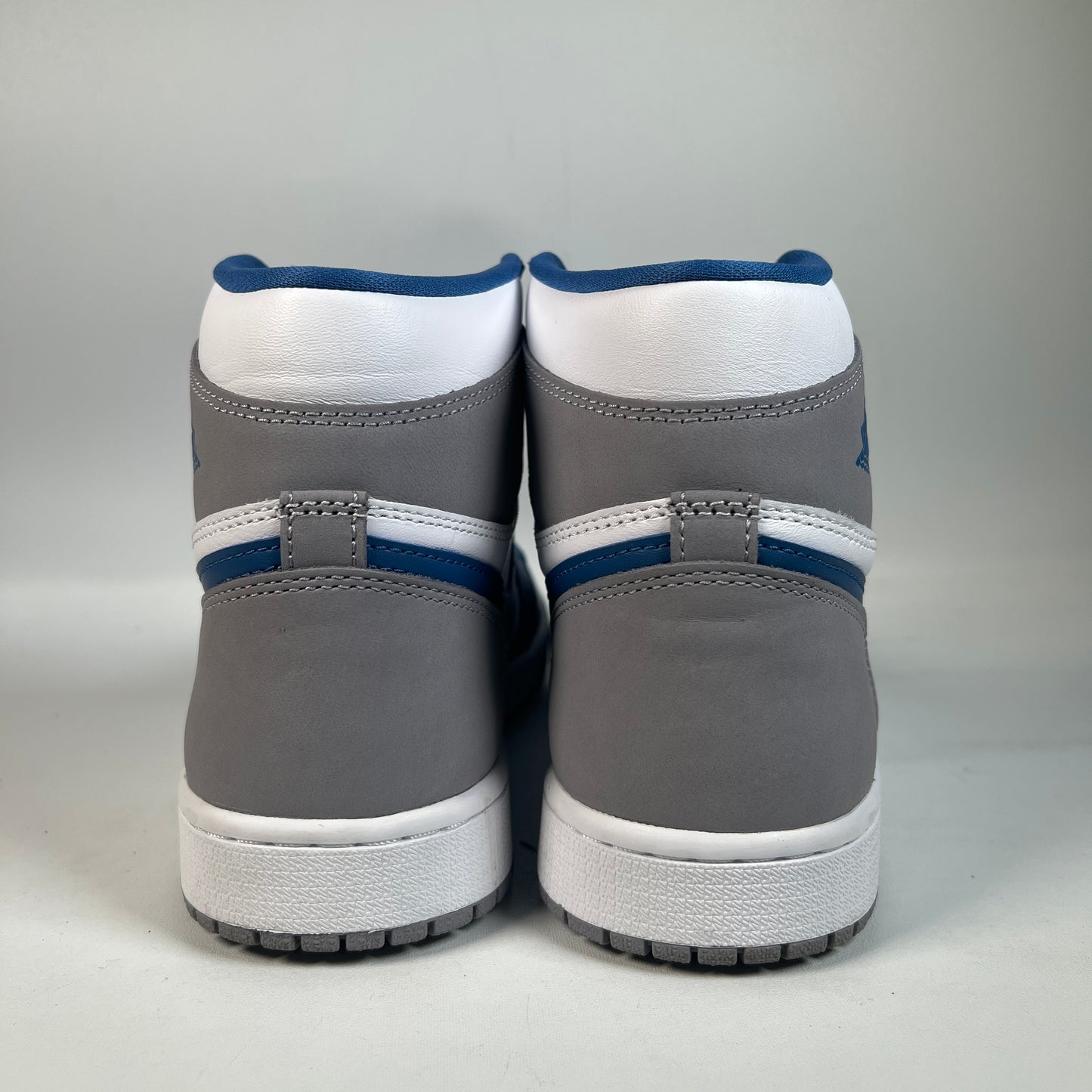 Jordan 1 High True Blue (2023) Size 8.5 USED s22670