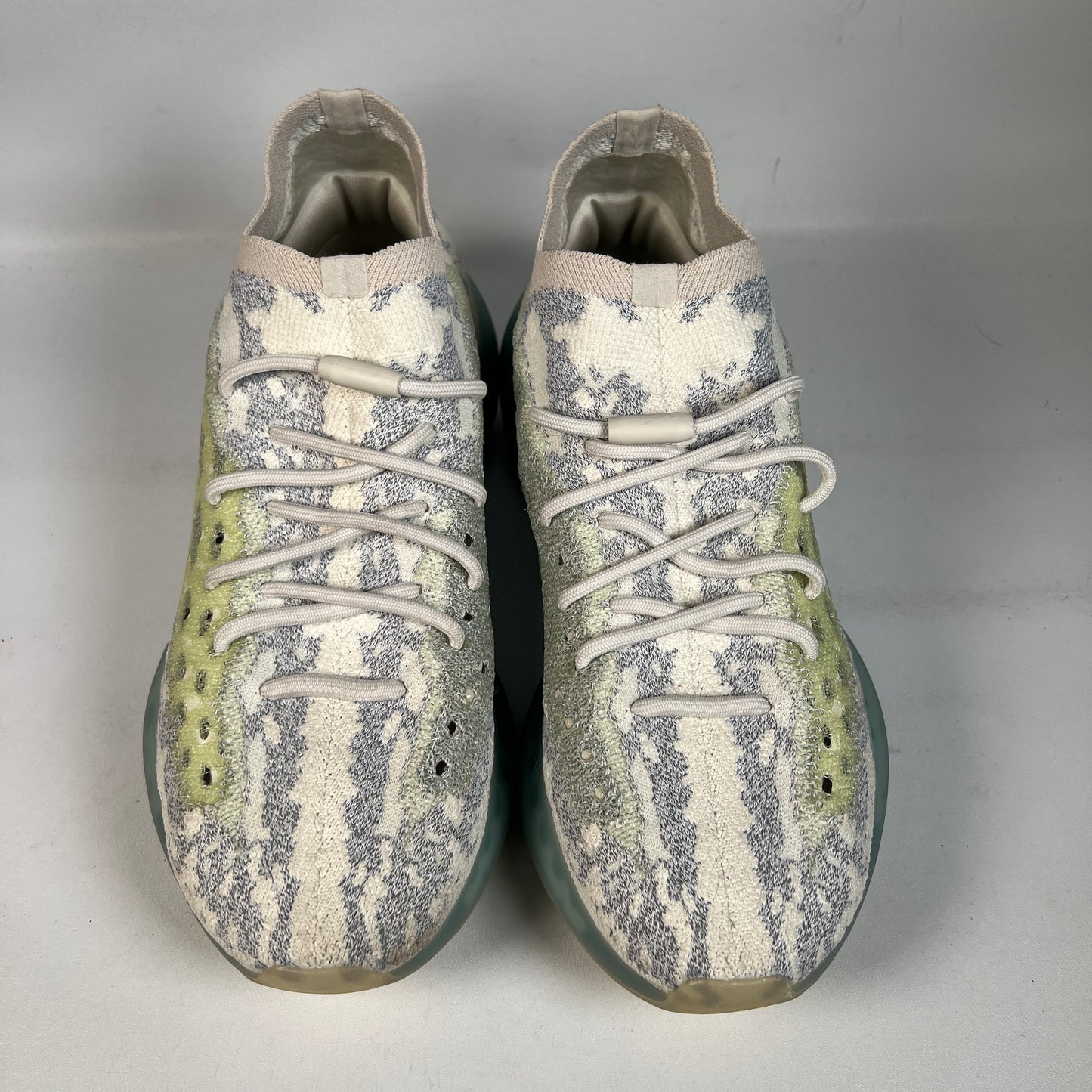 Yeezy 380 Alien Blue (2021) Size 11 USED s22626