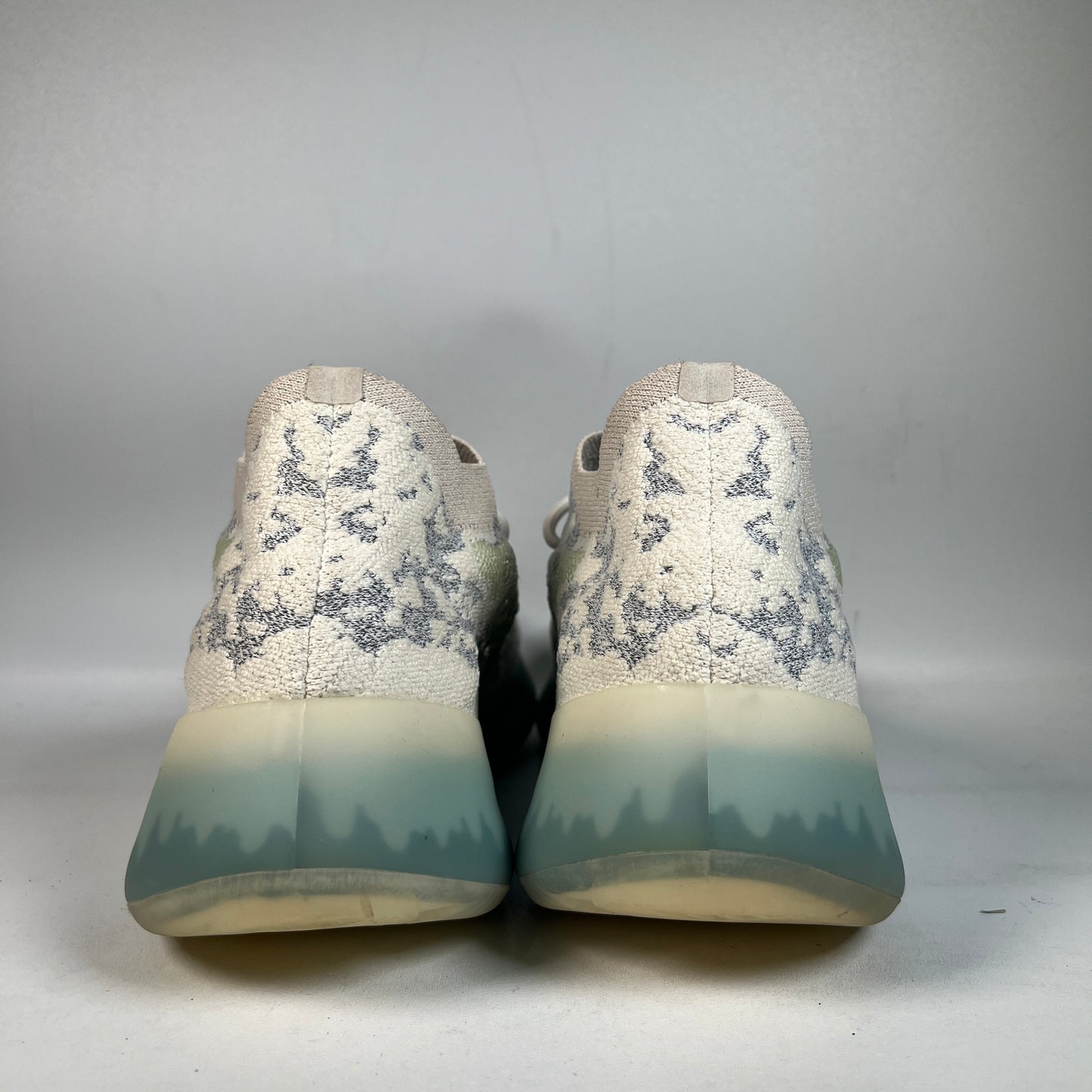 Yeezy 380 Alien Blue (2021) Size 11 USED s22626