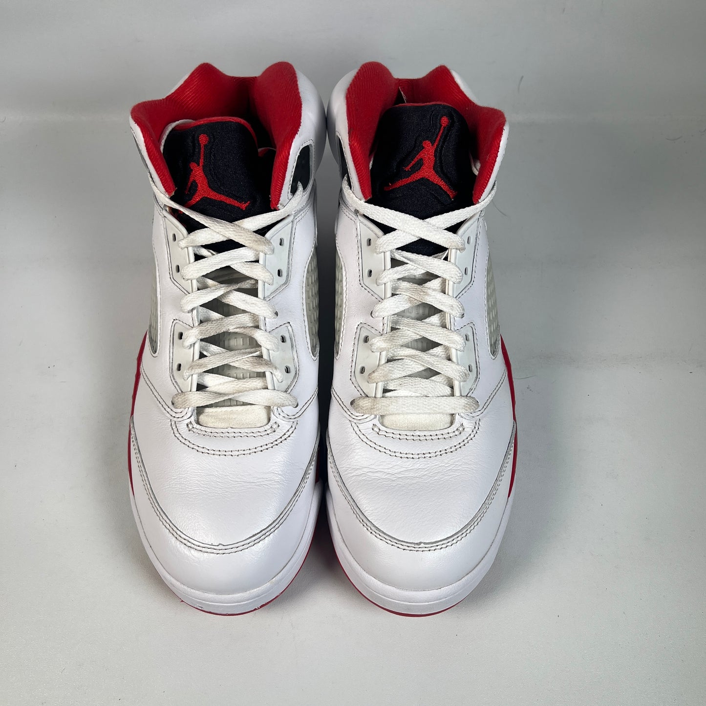 Jordan 5 Fire Red Black Tongue (2025) Size 9.5 USED s22717