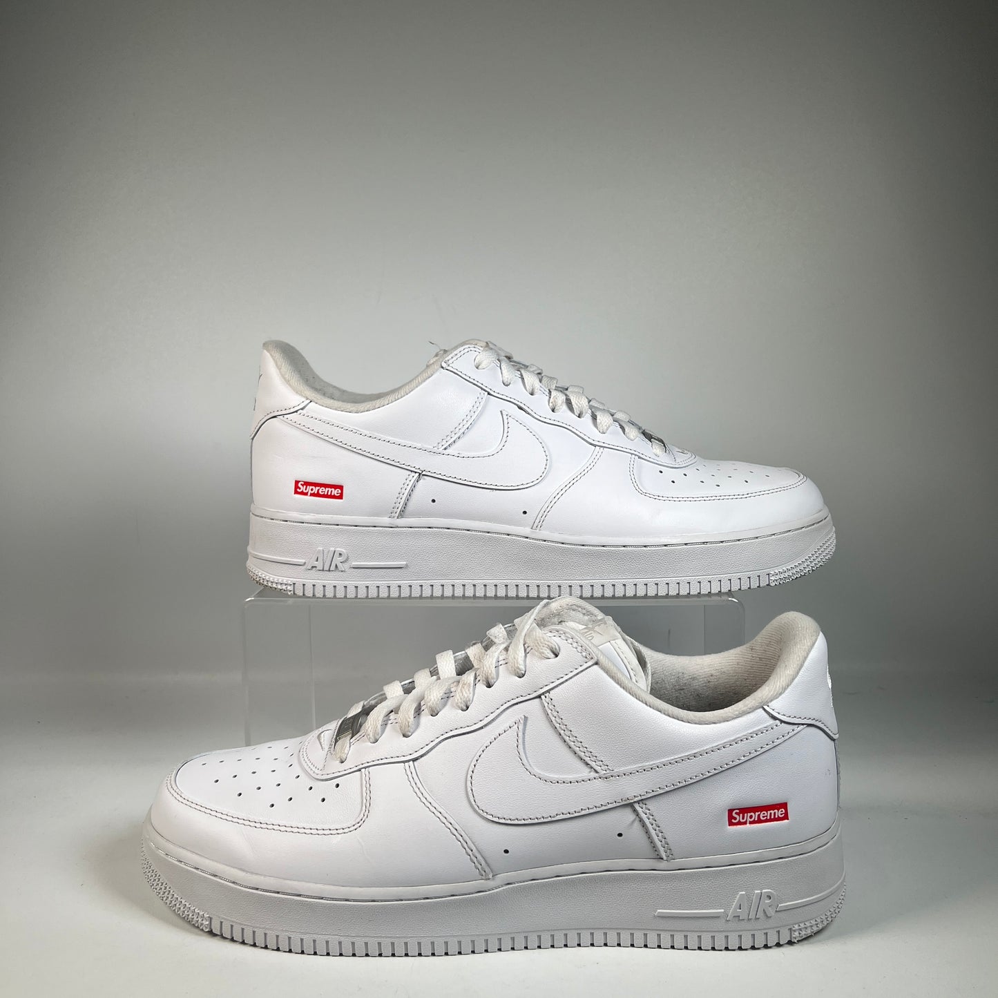 Nike Air Force 1 Low Supreme White (2022) Size 12 USED s22719