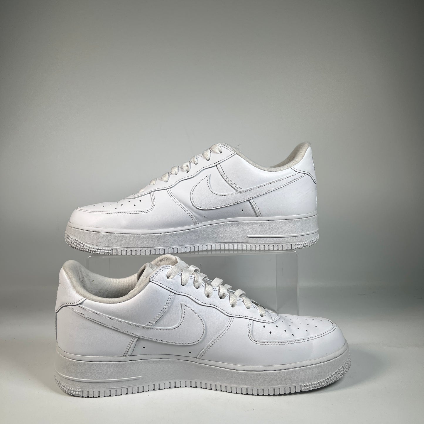 Nike Air Force 1 Low Supreme White (2022) Size 12 USED s22719