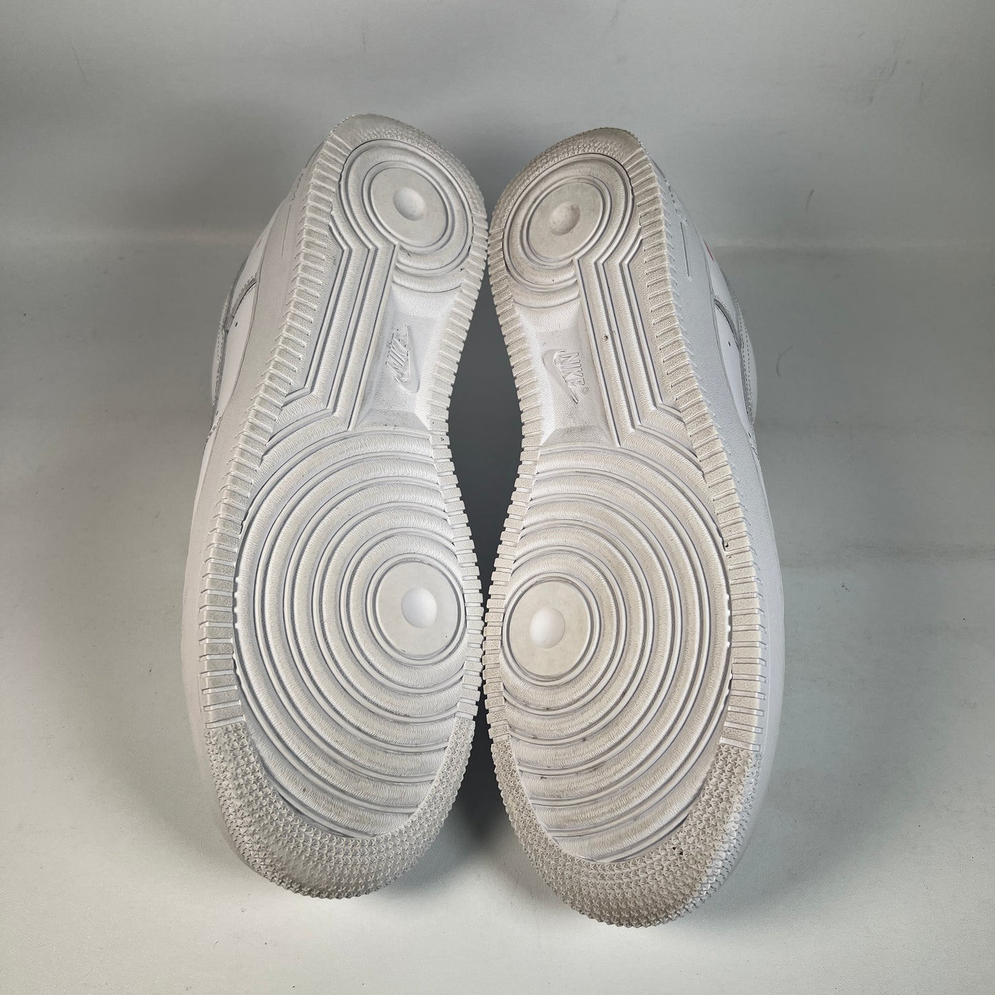Nike Air Force 1 Low Supreme White (2022) Size 12 USED s22719